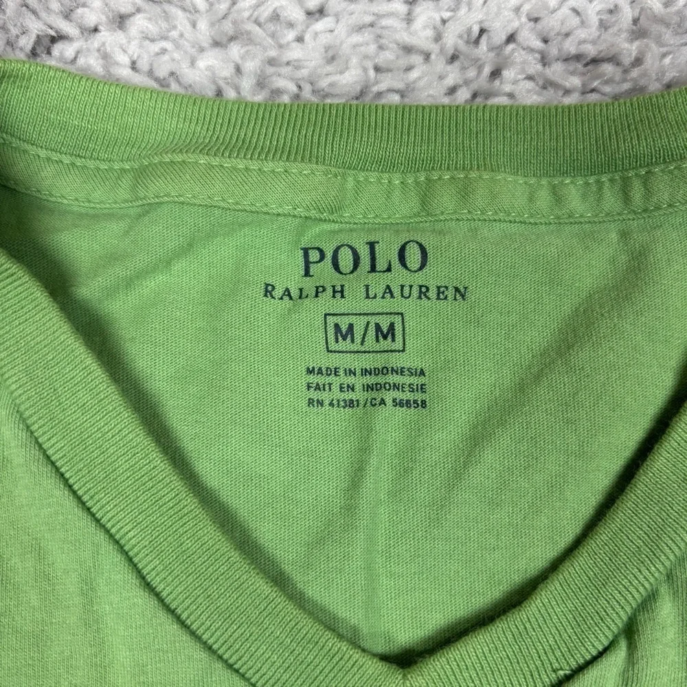 Polo Ralph Lauren Shirt Mens Medium Short Sleeve Vneck Tee Pink Pony Classic